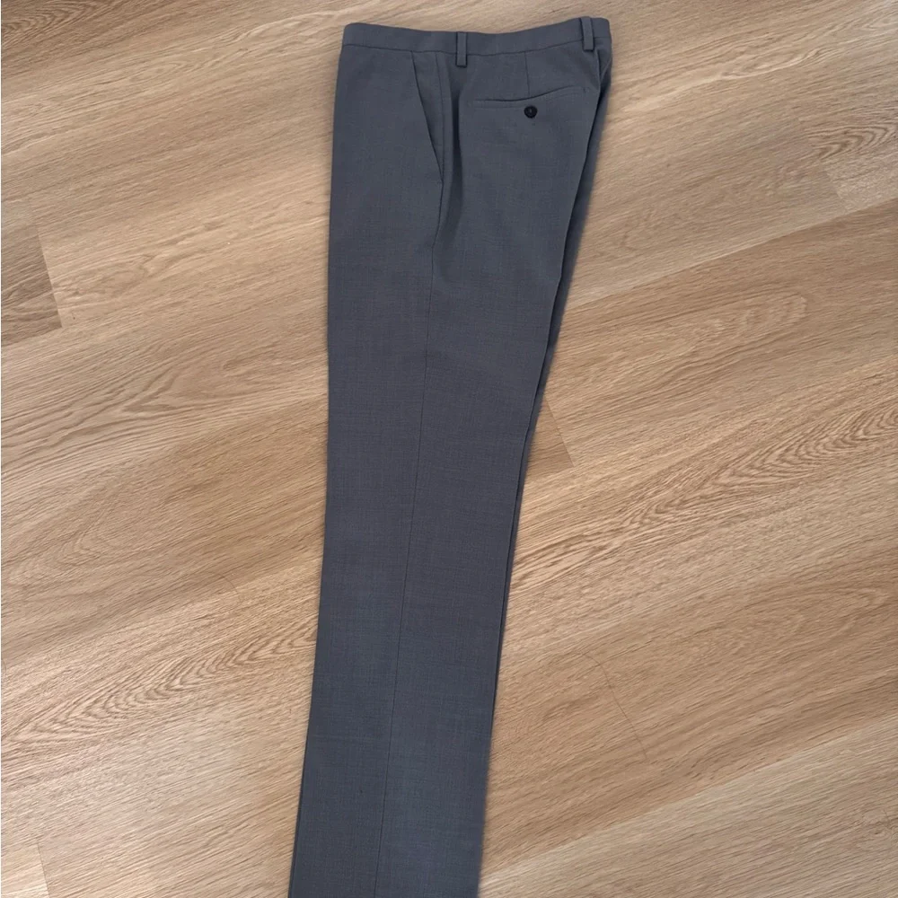 Zara Men's Gray Two-Piece Suit Jacket & Pants